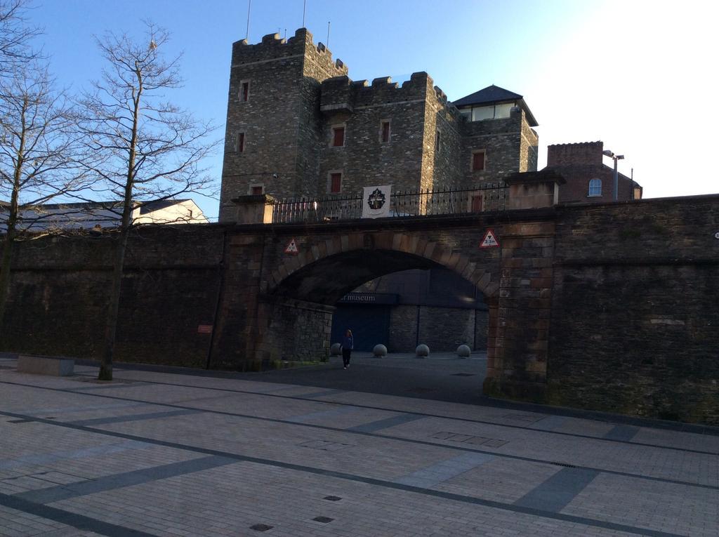 Princes House In The Walled City Londonderry Exteriér fotografie